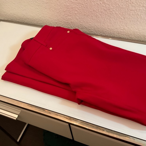 NWT Chicos red “So Slimming slim ankle skinny pants - Picture 13 of 13